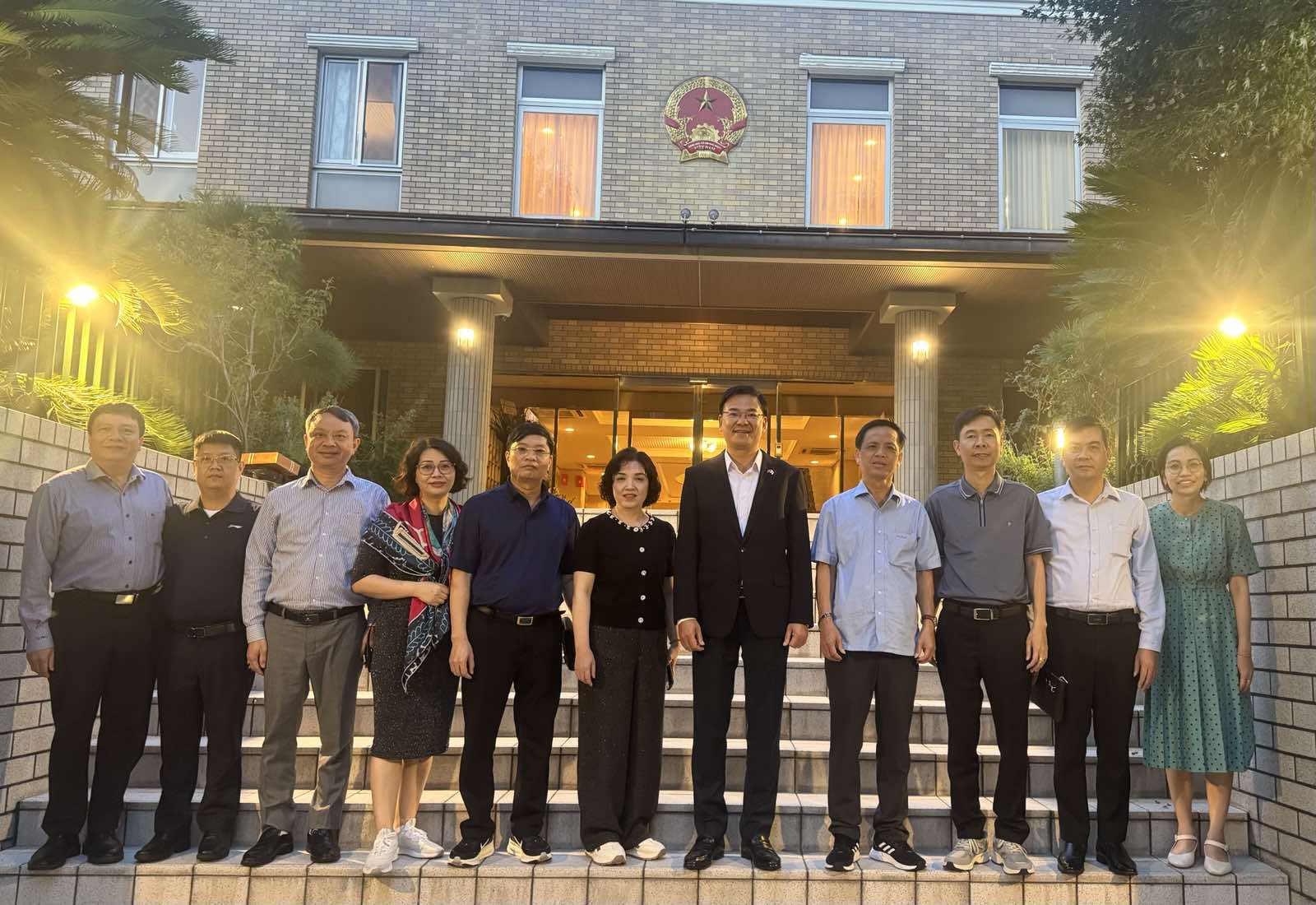 Delegation of the Central Inspection Commission Visits and Works with the Embassy of Viet Nam in Japan