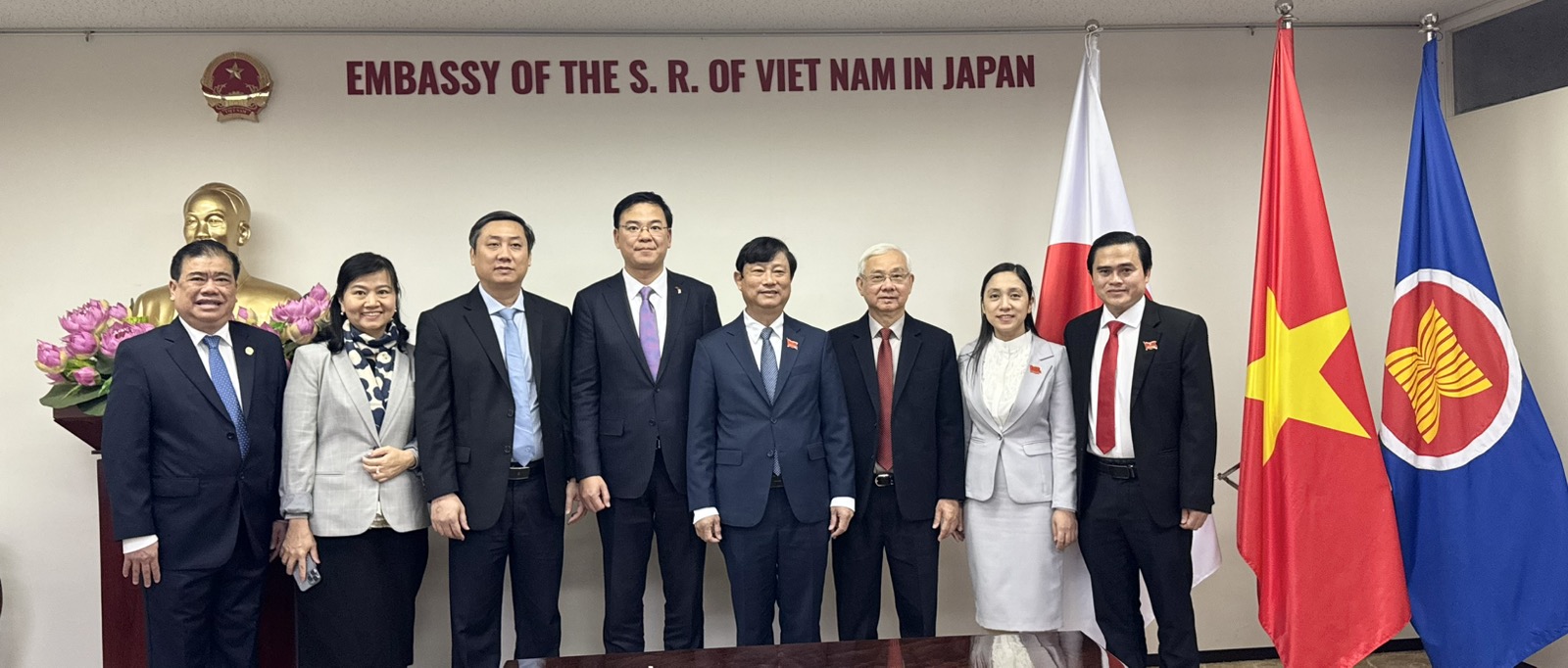 ベトナムのファム・クアン・ヒエウ大使、 ホーチミン市党委副書記・人民評議会議長ヴォー・ヴァン・ミン氏と会談