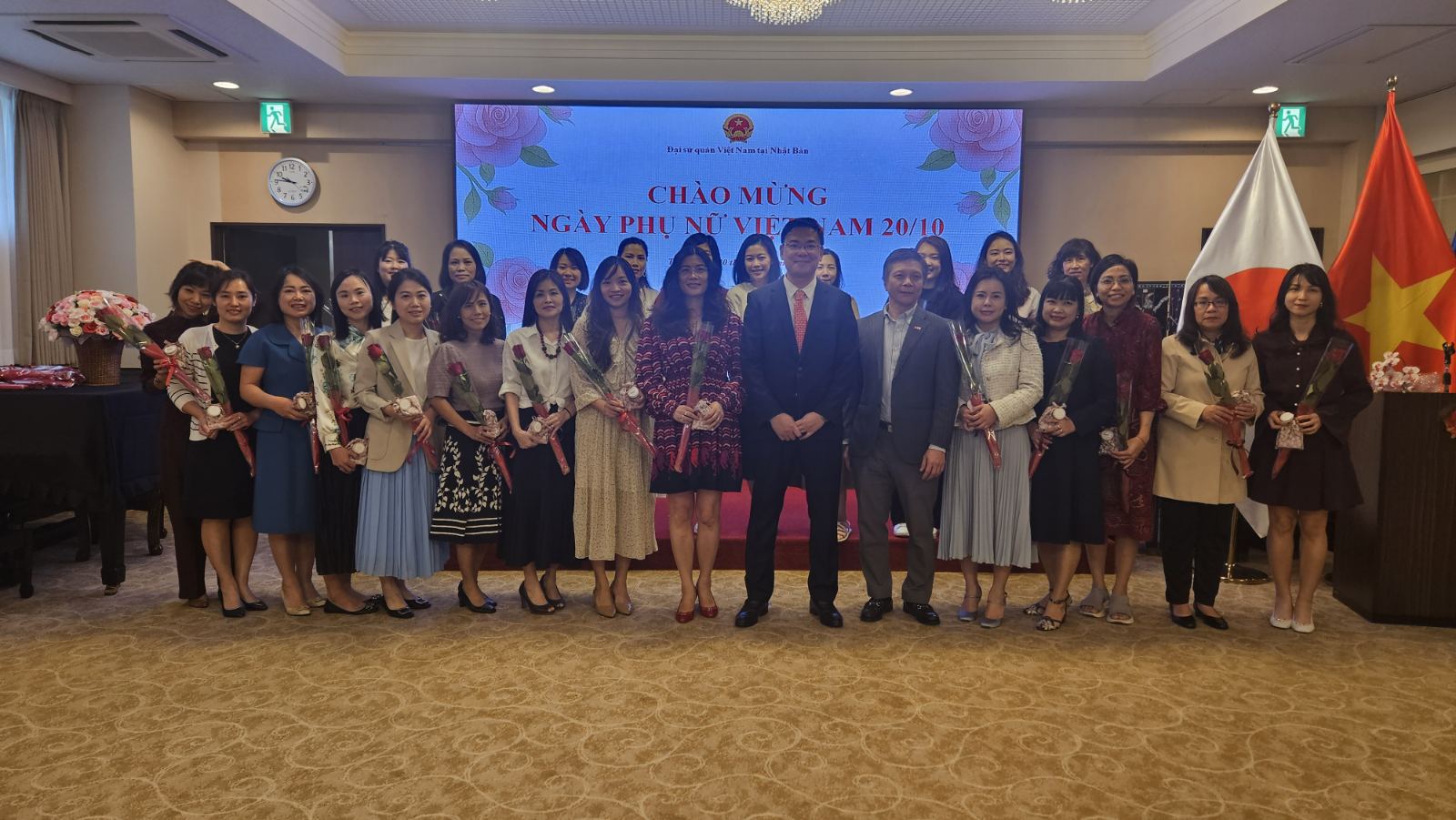 Vietnamese Embassy in Japan held a meeting on the occasion of Vietnamese Women's Day 20/10                             nhân Ngày Phụ nữ Việt Nam 20/10   