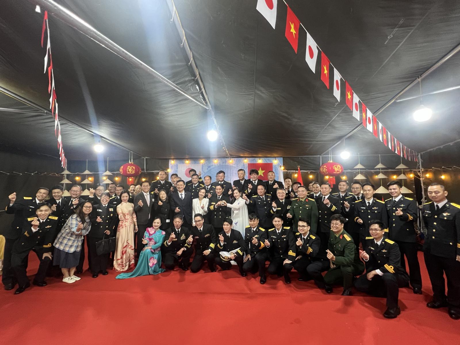 Tàu 015-Trần Hưng Đạo nhận được tình cảm hữu nghị, mến khách tại Nhật Bản