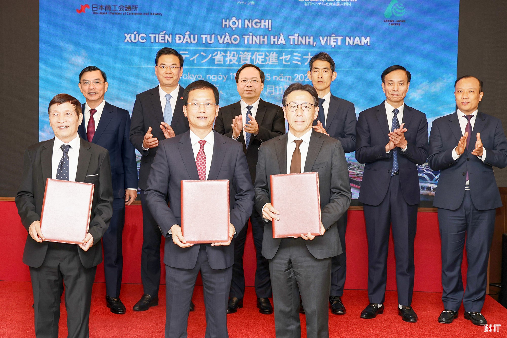 Đại sứ Phạm Quang Hiệu làm việc với đoàn công tác tỉnh  Hà Tĩnh và dự Hội nghị xúc tiến đầu tư tại Nhật Bản