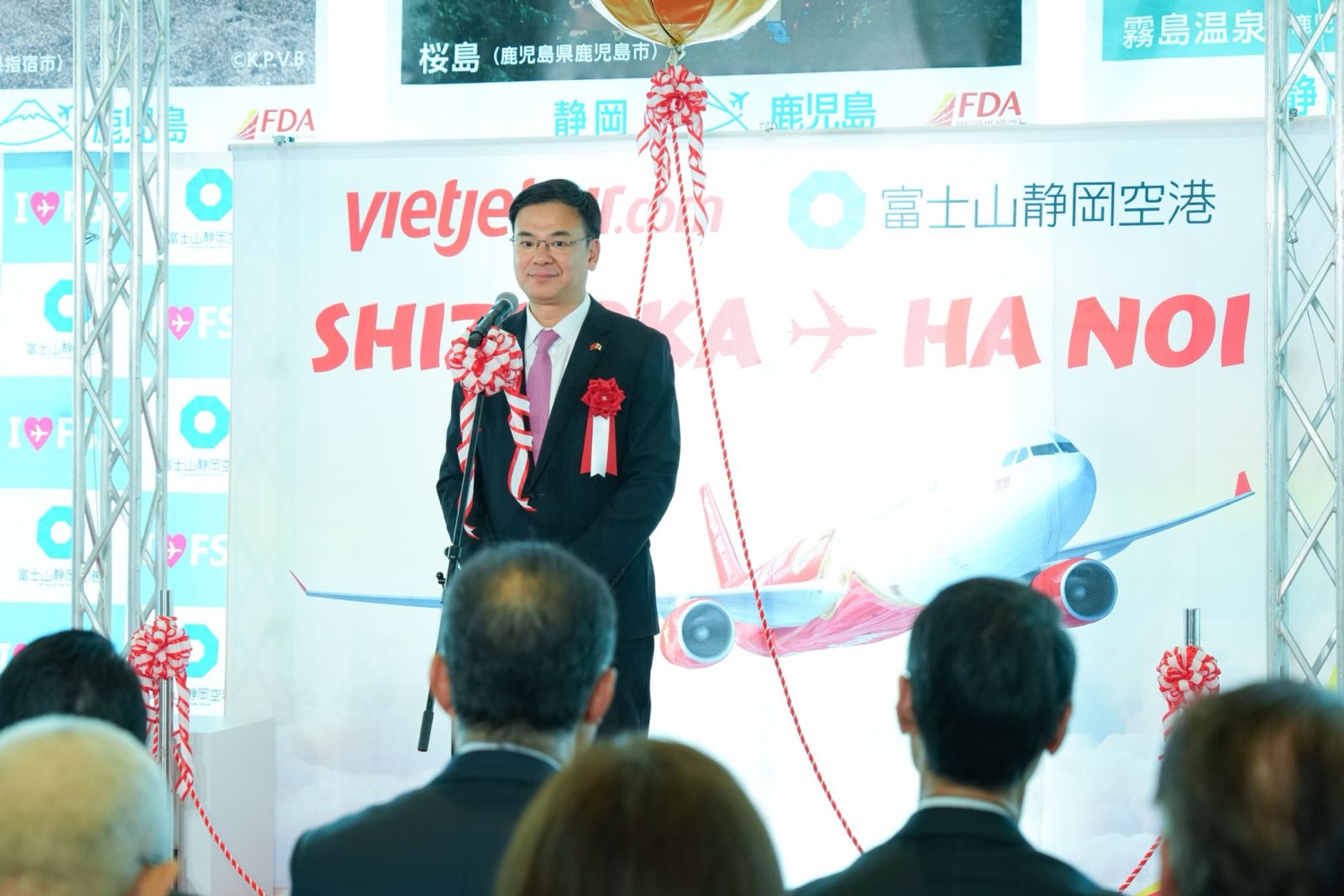Đại sứ Phạm Quang Hiệu tham dự lễ khai trương đường bay  Shizuoka – Hà Nội của Vietjet Air