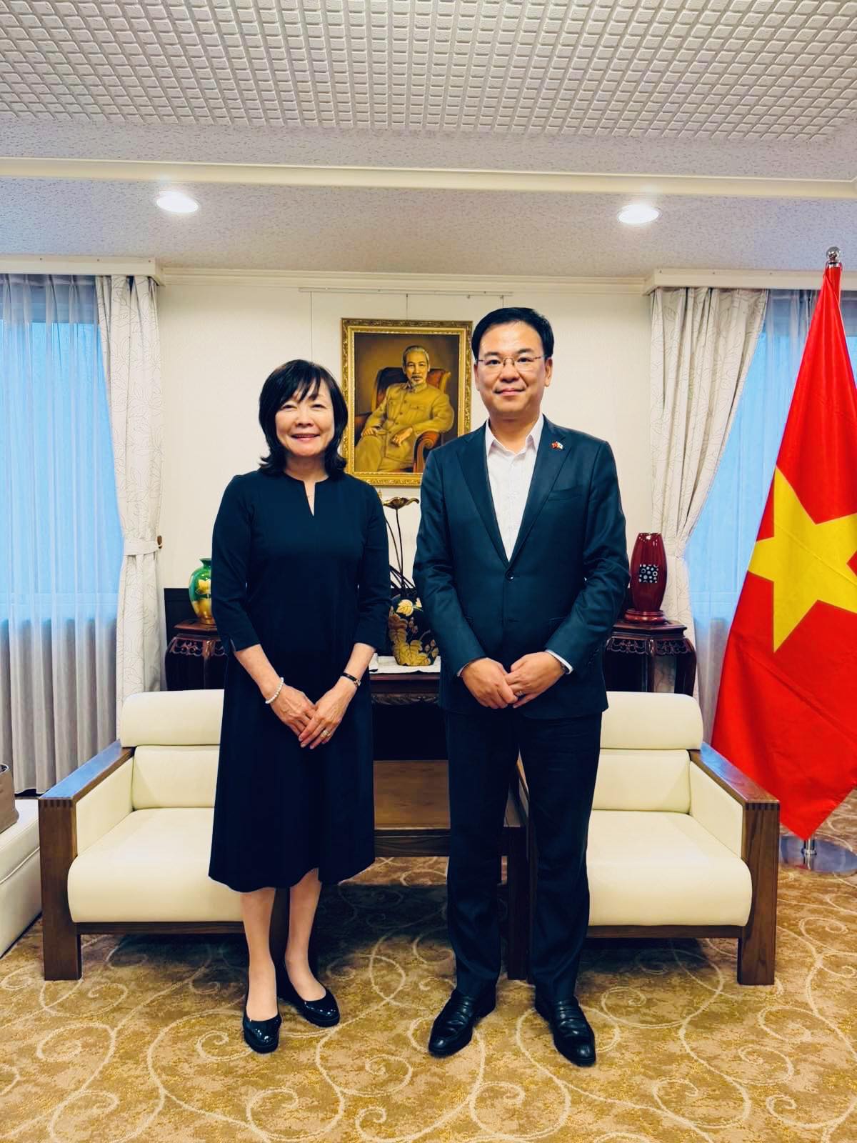 Đại sứ Phạm Quang Hiệu tiếp Phu nhân cố Thủ tướng Nhật Bản Abe Shinzo